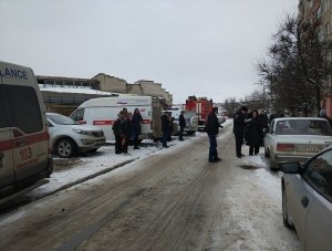 В Симферополе изза поломки лифта погибла женщина с ребенком - «Происшествия Крыма»