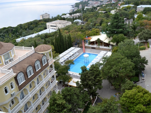 В парк-отеле нардепа Шкири в Ялте проходят реабилитацию участники боевых действий из РСВА Клинцевича - «Новости Крыма»