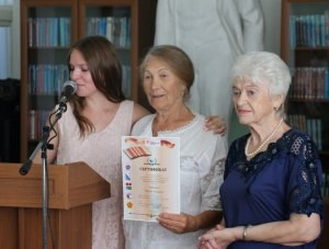 «Школа активного пенсионера» вручила сертификаты сотне выпускников - «Новости Крыма»