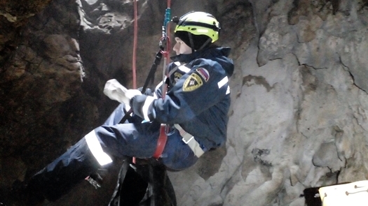 Спасатели ГКУ РК «КРЫМ-СПАС» отработали методику проведения аварийно-спасательных работ в природной среде - «МЧС»