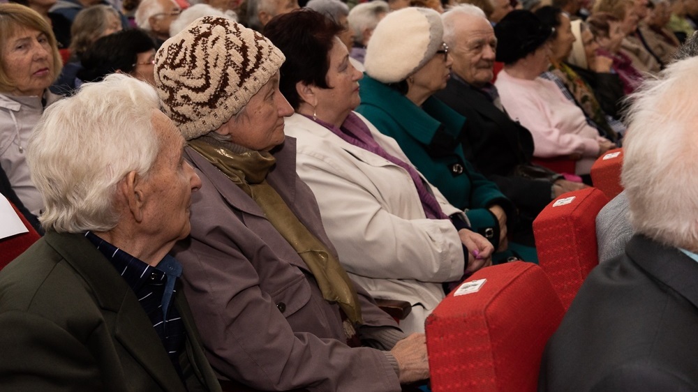 Уполномоченный по правам человека в Республике Крым разъясняет, за что пенсионеры не должны платить в 2022 году - «Правам человека»