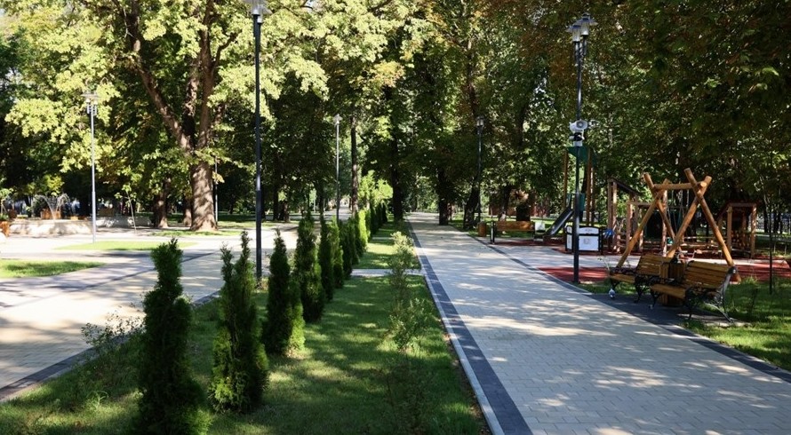 Сквер имени Ленина открыт в Симферополе после капремонта - «Спорт Крыма»