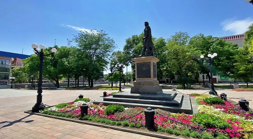 Памятник князю Потемкину убрали с постамента в центре Херсона - «Возвращение в Россию»