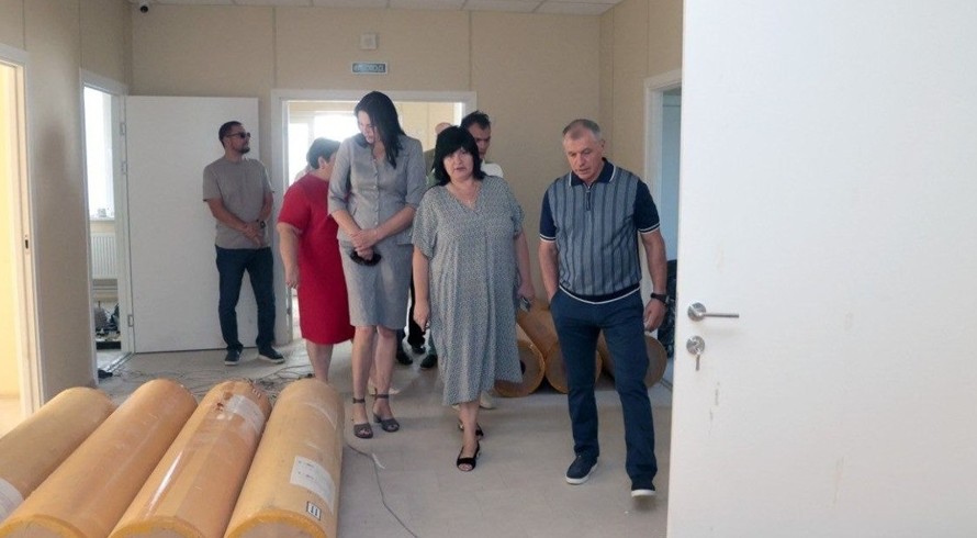 «Единая Россия» передала канцелярские наборы ко Дню знаний 240 тыс детей из регионов - «Общество Крыма»
