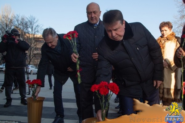 Сергей Цеков: 26 февраля 2014 года крымчане продемонстрировали волю, самоотверженность и способность защитить законную власть республики - «Новости Государственного Совета Крыма»