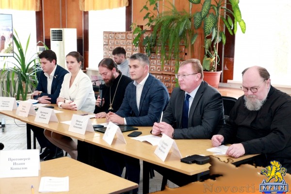 В Крыму прошёл региональный этап Рождественских чтений по направлению «Здравоохранение и социальное служение» - «Новости Государственного Совета Крыма»