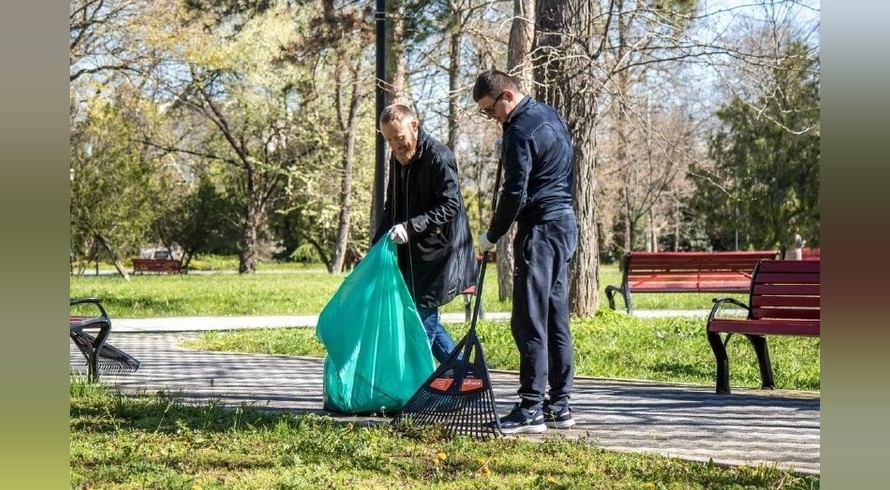 В Симферополе состоялся Всероссийский субботник с массовым участием горожан - «Спорт Крыма»